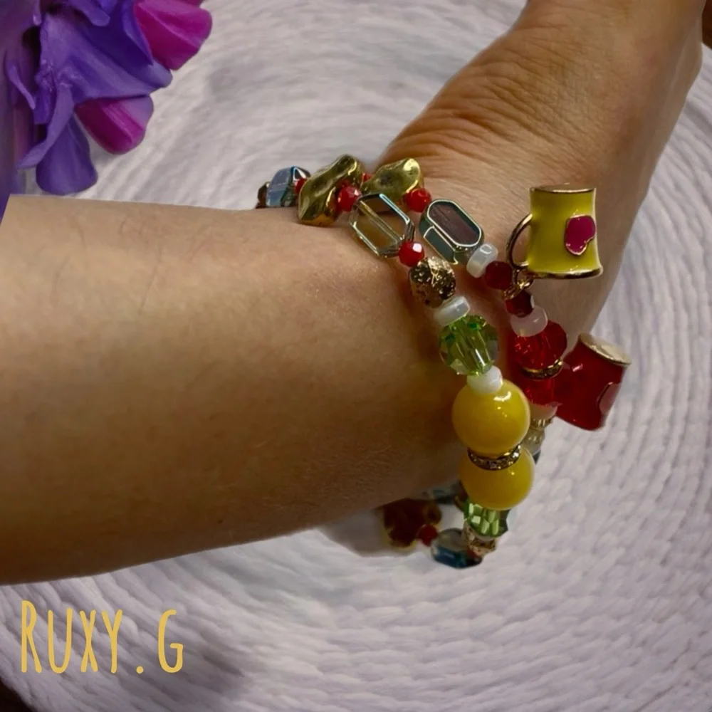 Multicolor Beaded Bracelet Set - Picture 12 of 12